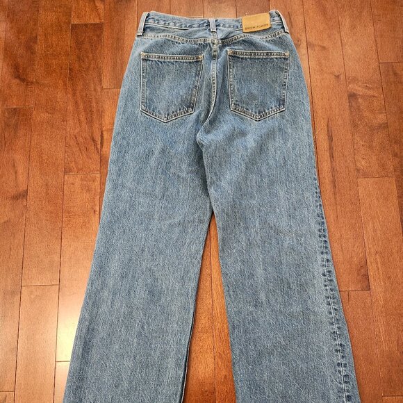 Aritzia Blue Flare & Wide Leg Jeans - Picture 2 of 9